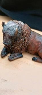 2 kleinere bizons, Ophalen of Verzenden, Zo goed als nieuw