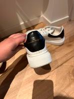 Alexander McQueen Sneakers 1 op 1 - Maat 39/40, Kleding | Dames, Schoenen, Ophalen of Verzenden, Gedragen, Wit, Sneakers of Gympen
