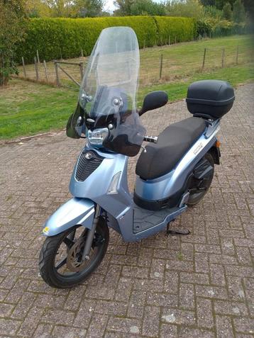 Kymco People S scooter 50cc 25km inclusief helm beschikbaar voor biedingen