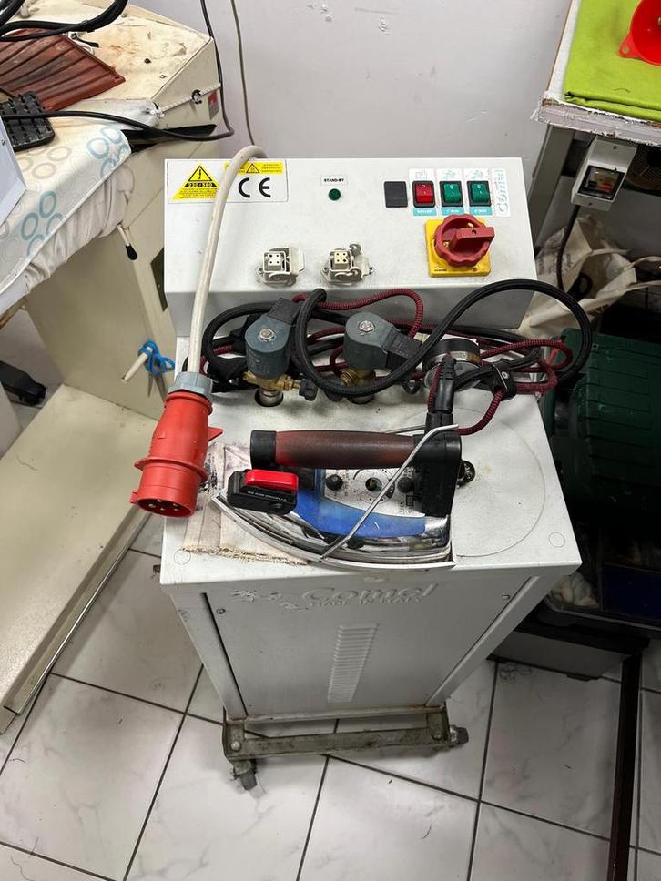 Comel industriële stoomstrijkmachine, Witgoed en Apparatuur, Strijkijzers en Strijkplanken, Zo goed als nieuw, Ophalen