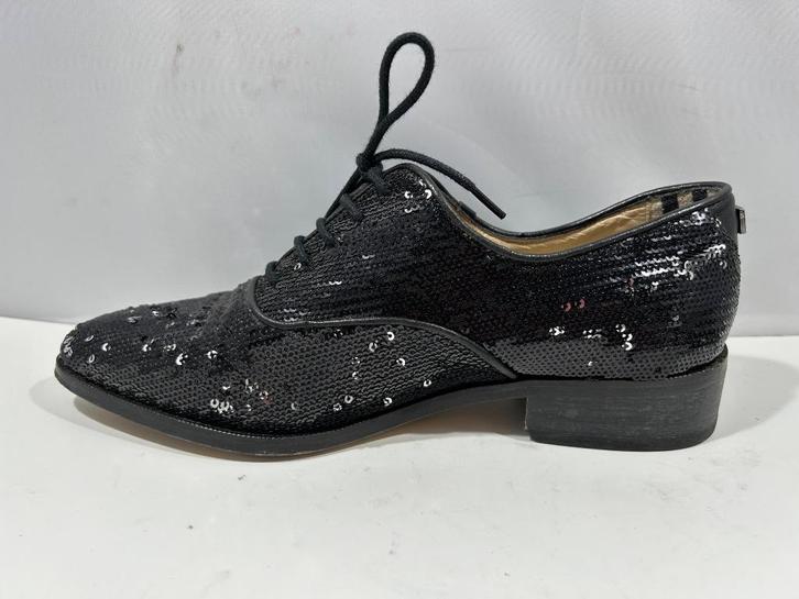 Floris van Bommel. Maat 37, feestelijke zwarte veterschoen, Kleding | Dames, Schoenen, Zo goed als nieuw, Schoenen met lage hakken
