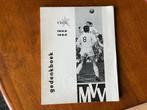 MVV Maastricht voetbalclub boeken, Verzamelen, Ophalen of Verzenden, Gebruikt, Overige binnenlandse clubs, Boek of Tijdschrift