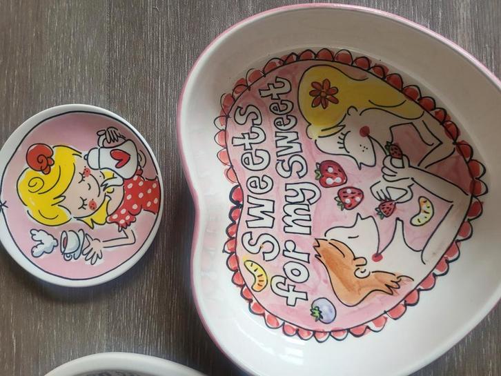 Blond Amsterdam Schaal Hart Valentijn met 2 extra schalen, Huis en Inrichting, Keuken | Servies, Zo goed als nieuw, Schaal of Schalen