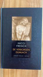 Nikki French - De verborgen glimlach, Ophalen of Verzenden, Nederland, Nikki French, Zo goed als nieuw