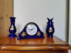 Klokstel met twee bijbehorende vazen, in prachtig blauw, Verzenden, Nieuw, Analoog, Wekker of Tafelklok