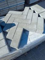 Mooie partij Longstones opritstenen grijs | 80m² - €21,95,-, Klinkers, Nieuw, Ophalen of Verzenden, 10 m² of meer