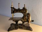 Antieke Kindernaaimachine - Decoratief, Ophalen of Verzenden