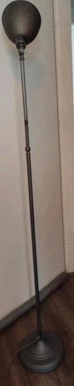 Schemerlamp. Mooie matgroene schemerlamp., Huis en Inrichting, Lampen | Vloerlampen, Ophalen, Zo goed als nieuw, Metaal, Klassiek