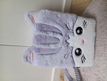 Na na na surprise beschikbaar voor biedingen