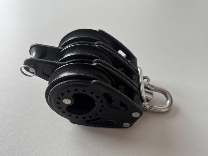 Nieuw Harken 57C 3-Schijfsblok met Hondsvot, Watersport en Boten, Accessoires en Onderhoud, Nieuw, Lijn of Blok, Ophalen of Verzenden