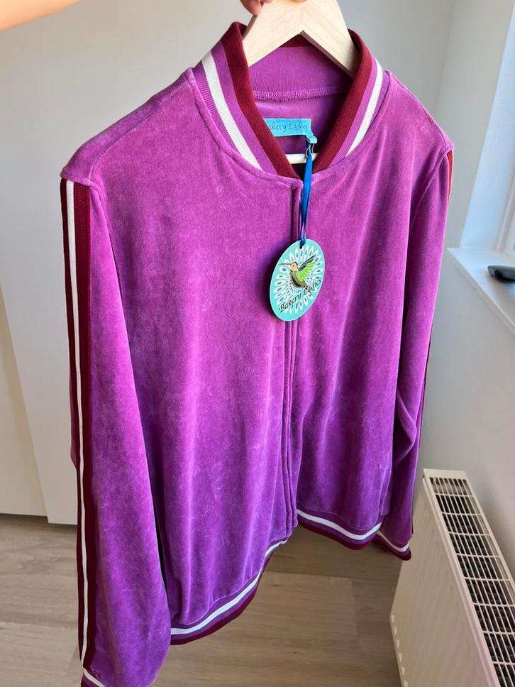 Baseball jacket bakery ladies bomberjack, Kleding | Dames, Truien en Vesten, Zo goed als nieuw, Maat 46/48 (XL) of groter, Roze