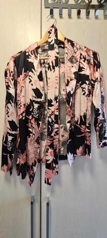 'Blouse'; Top, (ochtend)jasje mt S van Saint Tropez, viscose beschikbaar voor biedingen