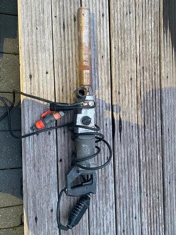 Carat boormachine met wateraansluiting beschikbaar voor biedingen