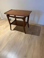 Vintage bijzettafel Deense stijl € 140,00, Huis en Inrichting, Tafels | Bijzettafels, Ophalen, Minder dan 55 cm, Gebruikt, Rechthoekig