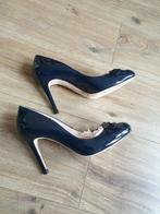 Donkerblauwe LK Bennett London pumps mt 37 Nieuwstaat, Pumps, Blauw, L.K. Bennett, Ophalen of Verzenden