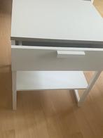IKEA White Bedside table, Huis en Inrichting, Slaapkamer | Nachtkastjes, Ophalen, Minder dan 45 cm, Zo goed als nieuw, Minder dan 55 cm