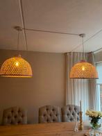 2 mooie rieten witte hanglampen., Ophalen, Zo goed als nieuw, Overige materialen, 50 tot 75 cm