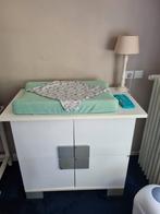 Commode hoogglans wit robuust, Ophalen, Gebruikt, Jongetje of Meisje