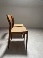 Niels Otto Moller stoelen - restauratie nodig, Huis en Inrichting, Ophalen, Gebruikt, Twee, Bruin