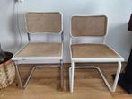 2 vintage stoelen – wit met rotan zitting (Cesca stijl), Ophalen, Twee, Wit, Zo goed als nieuw