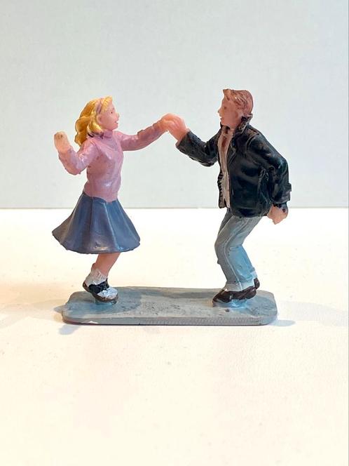 Lemax Jukebox Dancers (22056), Diversen, Kerst, Verzenden
