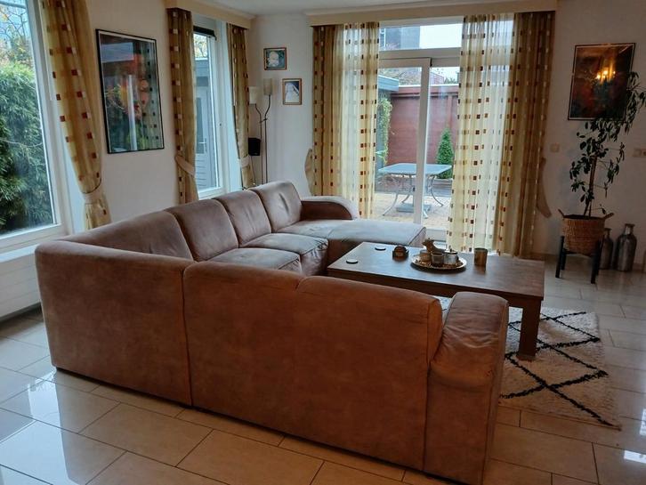 Gratis afhalen voor flesje rode wijn, Huis en Inrichting, Banken | Complete zithoeken, Gebruikt, Ophalen