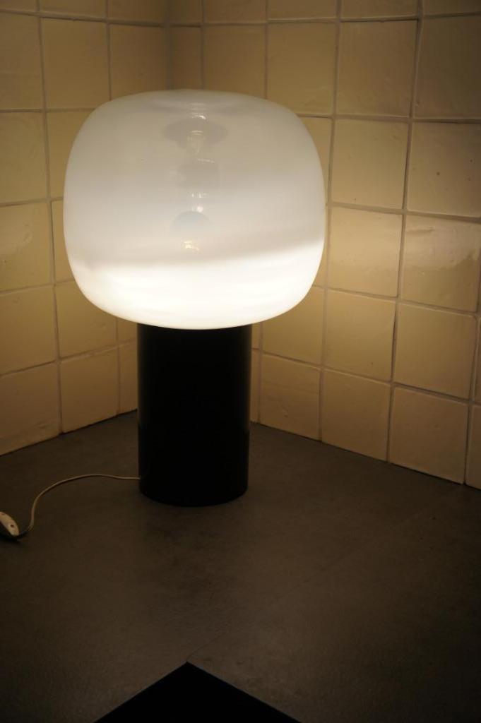 Vintage retro design mushroom tafellamp., Huis en Inrichting, Lampen | Tafellampen, Gebruikt, 50 tot 75 cm, Glas, Metaal, Ophalen of Verzenden