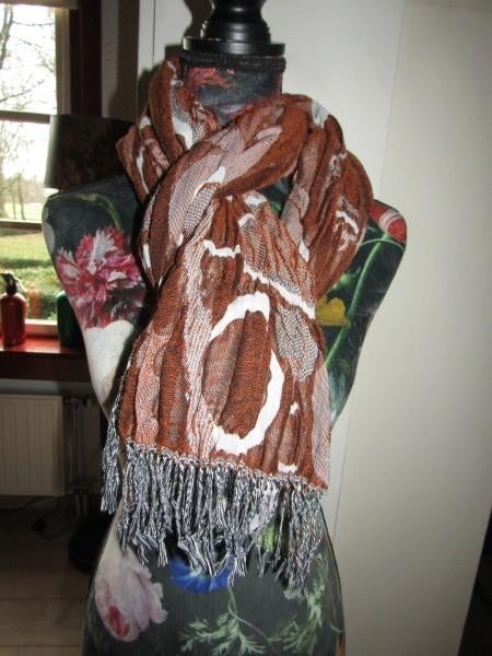 E867 Pashmina nieuw beige bruin creme franje, Kleding | Dames, Ophalen of Verzenden, Nieuw, Pashmina