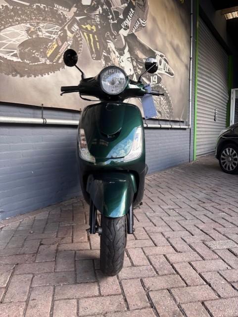 Sym scooter (diverse modellen), Fietsen en Brommers, Scooters | SYM, Gebruikt, Fiddle, Benzine, Ophalen