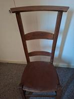 Houten stoel met leren zitting, Gebruikt, Bruin, Klassiek, Ophalen of Verzenden