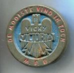 De Vicky Victoria M.F.B. zilverkleurig broche ( G_145 ), Verzenden, Nieuw, Transport, Speldje of Pin