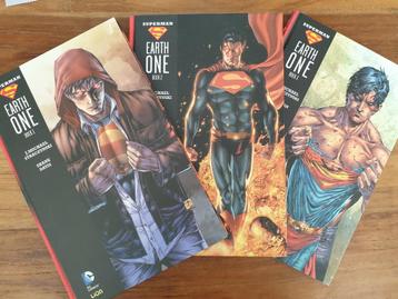 Complete Superman Earth One serie (boek 1-3, HC) beschikbaar voor biedingen