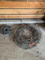Restant prikkeldraad puntdraad (ca 75 m) + draadspanners, Ophalen of Verzenden, Gebruikt, 20 meter of meer, Prikkeldraad