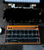 Behringer Crave + Flightcase, Muziek en Instrumenten, Synthesizers, Overige merken, Zo goed als nieuw, Met koffer of flightcase