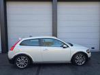 Volvo C30 2.4 D5 R-design Automaat schakelt niet goed schokt, Gebruikt, 700 kg, 4 stoelen, Wit