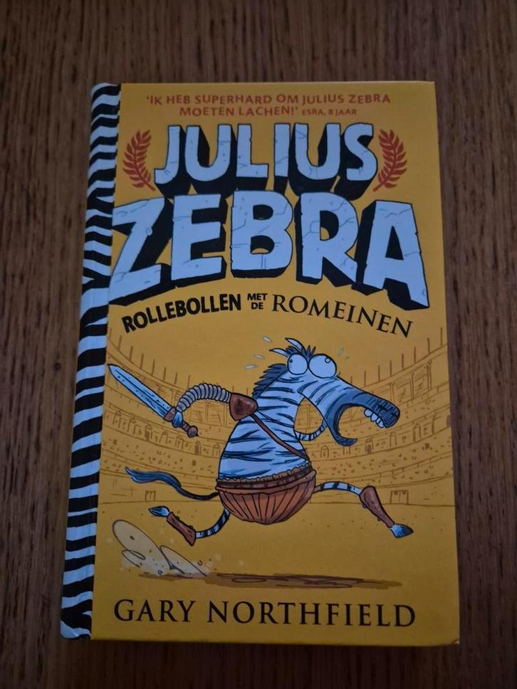 Julius Zebra - Rollebollen met de Romeinen - Gary Northfield, Boeken, Kinderboeken | Jeugd | onder 10 jaar, Zo goed als nieuw