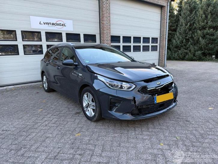 Kia Ceed 1.0 T-GDi Navi Clima Cruise 97669 Km ! (bj 2021), Auto diversen, Schadeauto's, Kia, Handgeschakeld, Benzine, Overige carrosserieën