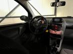 Toyota Aygo 1.0-12v | Dynamic Navigator 5-Drs | Airco, Voorwielaandrijving, Euro 5, Gebruikt, 4 stoelen