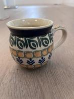 Pools aardewerk, Ophalen