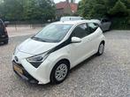 Toyota Aygo 1.0 VVT-i x-play, Gebruikt, Euro 6, 4 stoelen, Wit