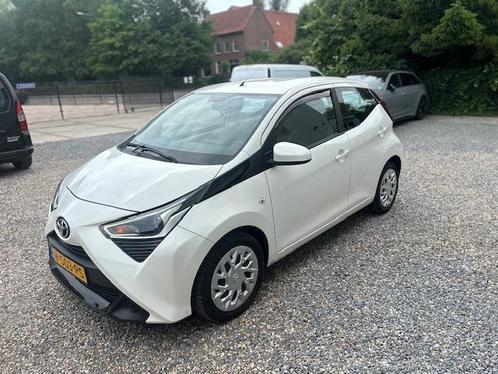 Toyota Aygo 1.0 VVT-i x-play, Auto's, Toyota, Bedrijf, Te koop, Aygo, ABS, Achteruitrijcamera, Airbags, Airconditioning, Bluetooth