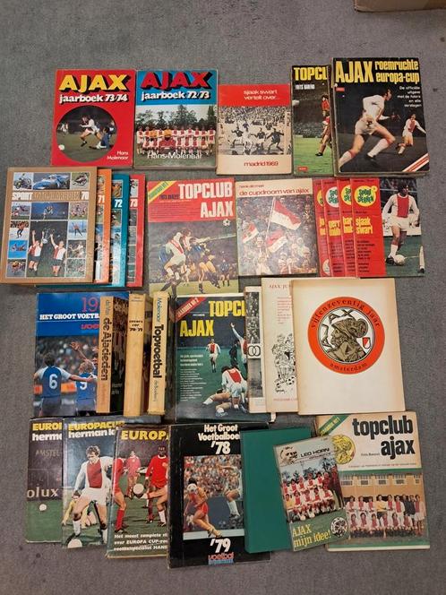 Bijzondere collectie Ajax boeken, Boeken, Partijen en Verzamelingen, Zo goed als nieuw, Sport, Hobby en Vrije tijd, Ophalen of Verzenden