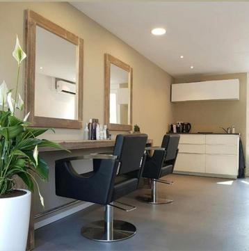 Meubels kapsalon  beschikbaar voor biedingen