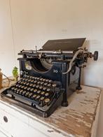 Antique typewriter antieke typemachine, Ophalen