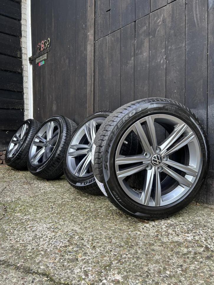 Originele Volkswagen Passat Arteon velgen 18" 5x112 Sebring, Auto-onderdelen, Banden en Velgen, Banden en Velgen, Winterbanden