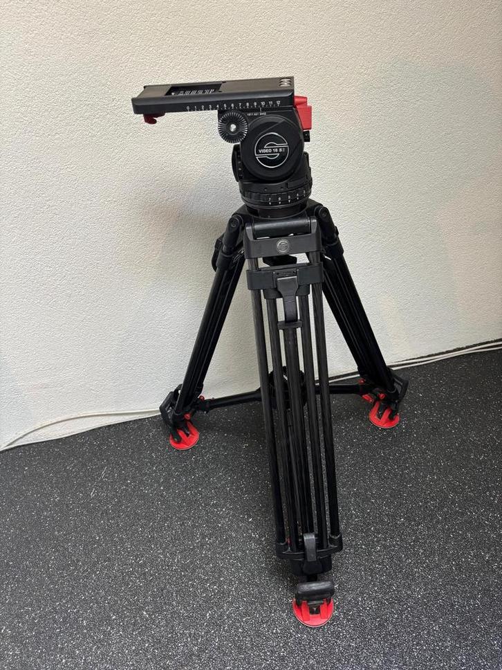 Sachtler video 18 S2!  In perfecte staat compleet + acc., Audio, Tv en Foto, Fotografie | Statieven en Balhoofden, Zo goed als nieuw