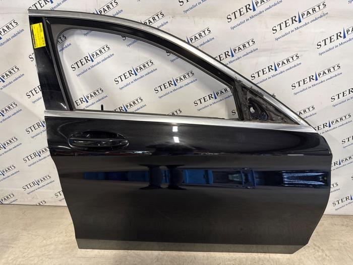 Portier 4Deurs rechts-voor van een Mercedes C-Klasse (197), Auto-onderdelen, Carrosserie en Plaatwerk, Deur, Mercedes-Benz, Gebruikt