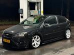 Ford Focus ST MK2 2.5 ST225 (NWE APK!), Auto's, Ford, 65 €/maand, Zwart, 4 stoelen, Handgeschakeld
