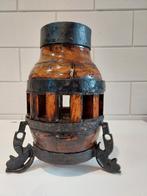 Delen van een oude wagenwiel, Ophalen