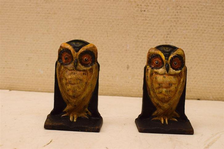 2 Gietijzeren boekensteunen van een uil 47838, Verzamelen, Beelden en Beeldjes, Gebruikt, Ophalen of Verzenden